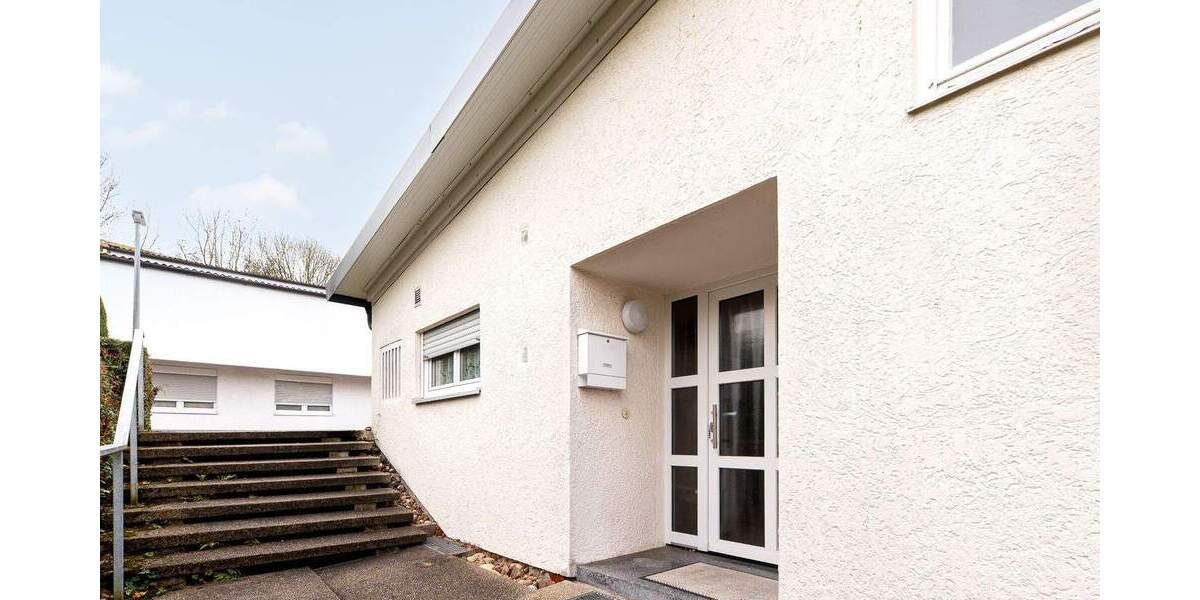 Etagenwohnung Sachsenheim Großsachsenheim - 4 Zimmer, 96 m&sup2;, 345.000&euro; | Angebot:25697947