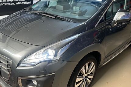 Peugeot 3008 105.708 km 7.990 &euro; LEONBERG 71229