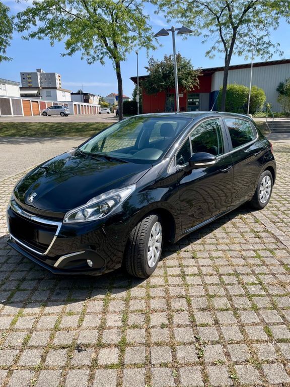 Peugeot 208 30.500 km 9.990 € Bietigheim-Bissingen 74321