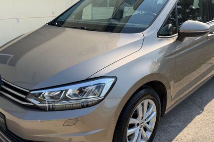 VW Touran 241.000 km 9.950 &euro; Sindelfingen/Stuttgart 71069