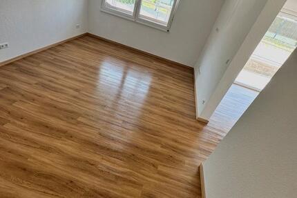 Haus Ispringen - 4 Zimmer, 110 m&sup2;, 1.500&euro; | Angebot:26391914
