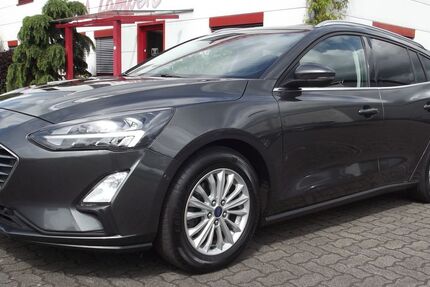 Ford Focus 58.000 km 14.999 &euro; Bruchsal 76646