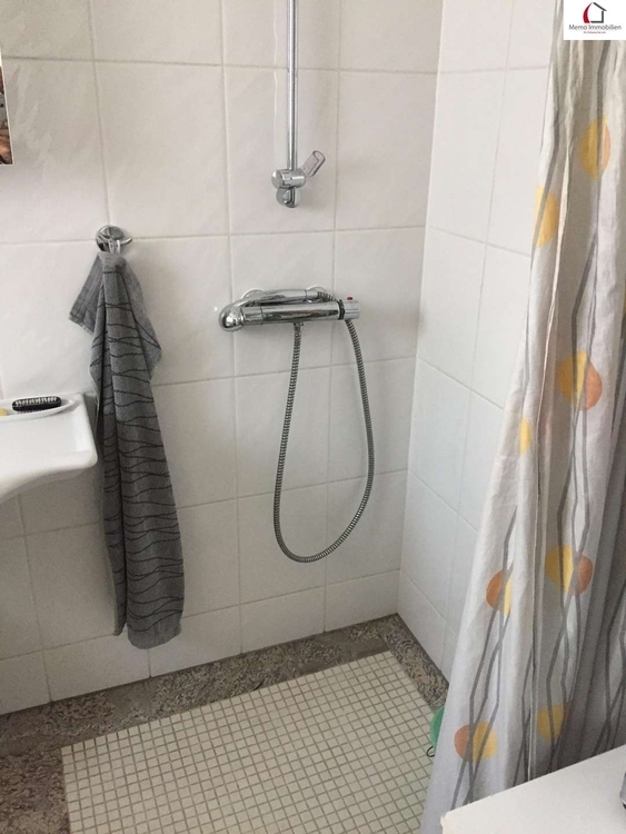 °°° GERÄUMIGE DOPPELHAUSHÄLFTE MIT EINBAUKÜCHE; TERRASSE UND KLEINEM GARTEN IN STUTENSEE °°° 6 zimmer