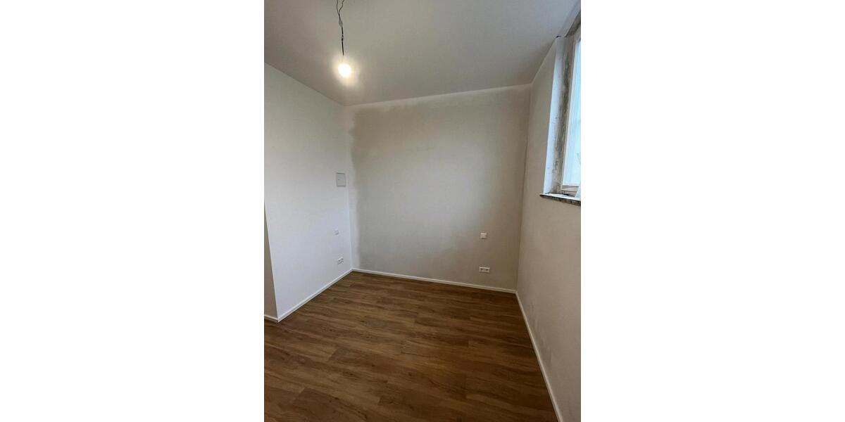 Erdgeschoßwohnung Ditzingen - 2.5 Zimmer, 56 m&sup2;, 299.000&euro; | Angebot:26738751