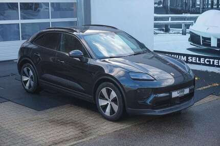 Porsche Macan 6.997 km 83.999 € Stuttgart 70499