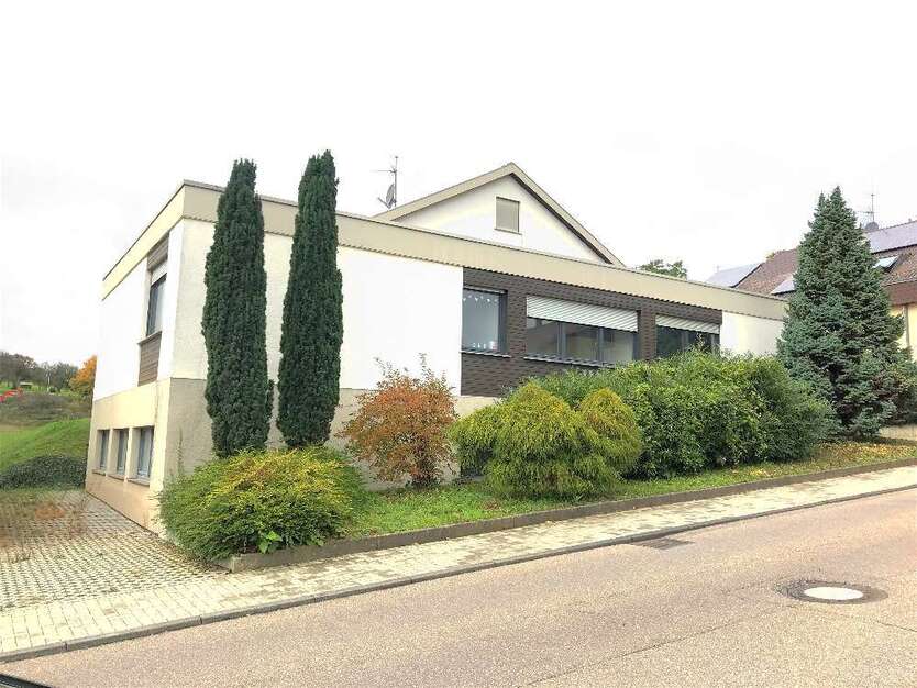 Büro in Bretten 1.550 € 117 m²