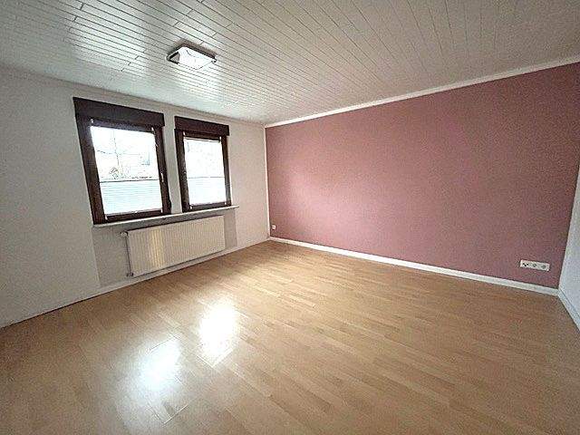 Etagenwohnung Birkenfeld - 4 Zimmer, 82 m&sup2;, 850&euro; | Angebot:24857116