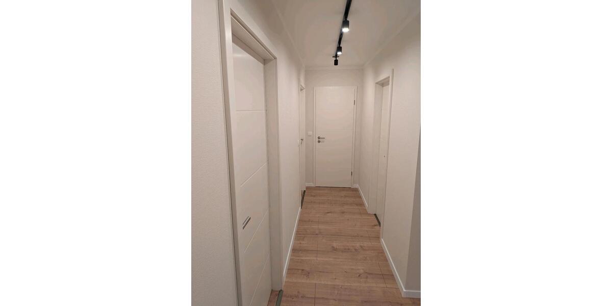 Etagenwohnung Sindelfingen Eichholz - 3.5 Zimmer, 87 m&sup2;, 304.000&euro; | Angebot:26831946