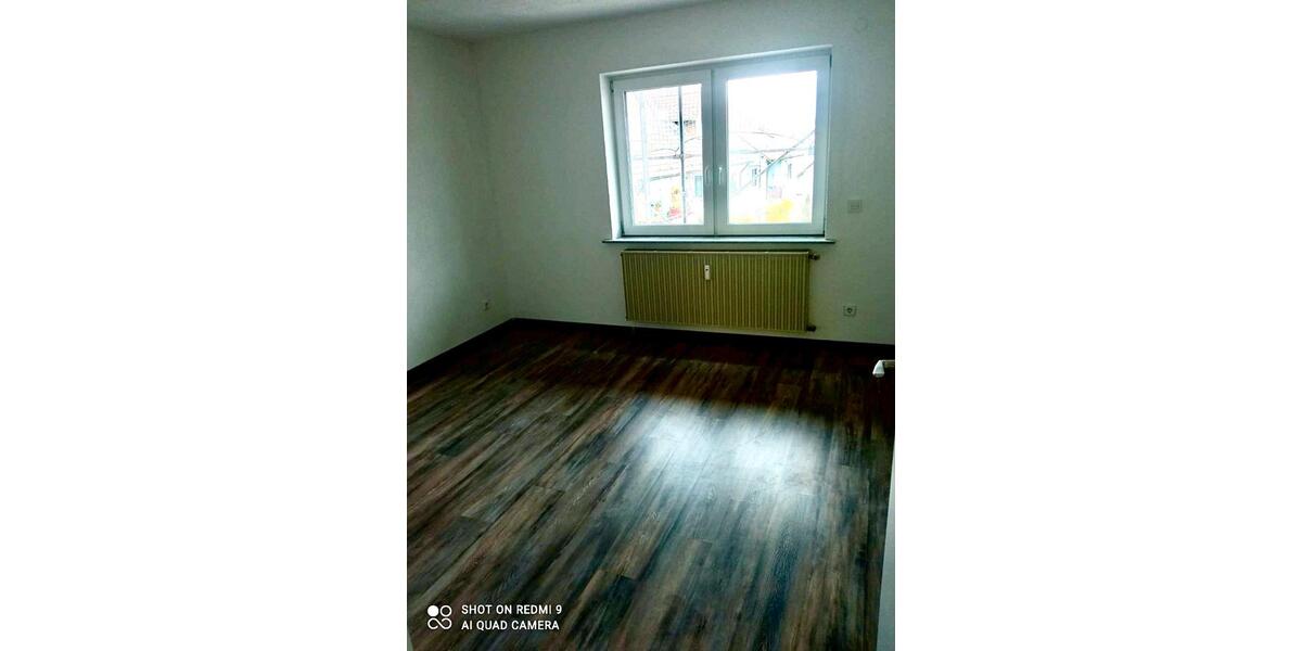 Etagenwohnung Mühlacker - 3 Zimmer, 79 m&sup2;, 760&euro; | Angebot:25716815
