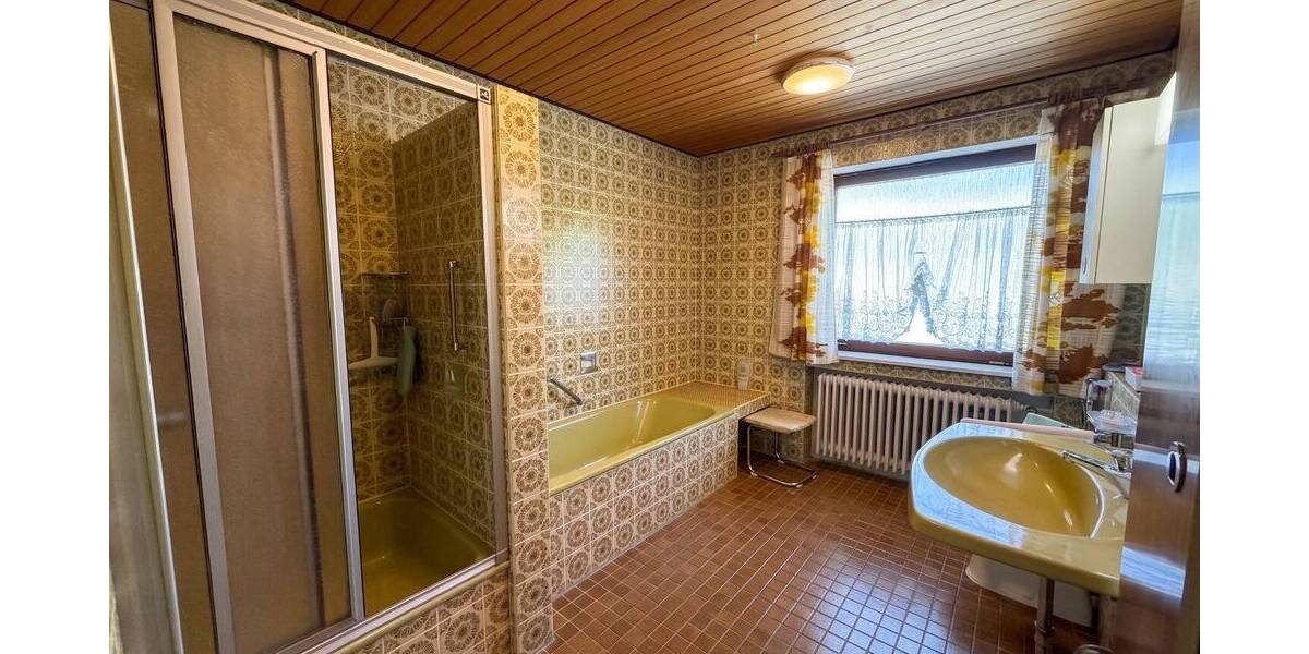 Reihenendhaus Ostelsheim - 8 Zimmer, 216 m&sup2;, 479.000&euro; | Angebot:26915573
