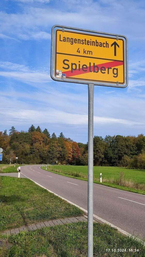 Spitzen-Bauplatz für freistehendes EFH - in direkter Feldrandlage