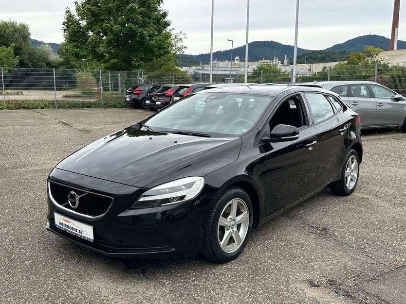 V40