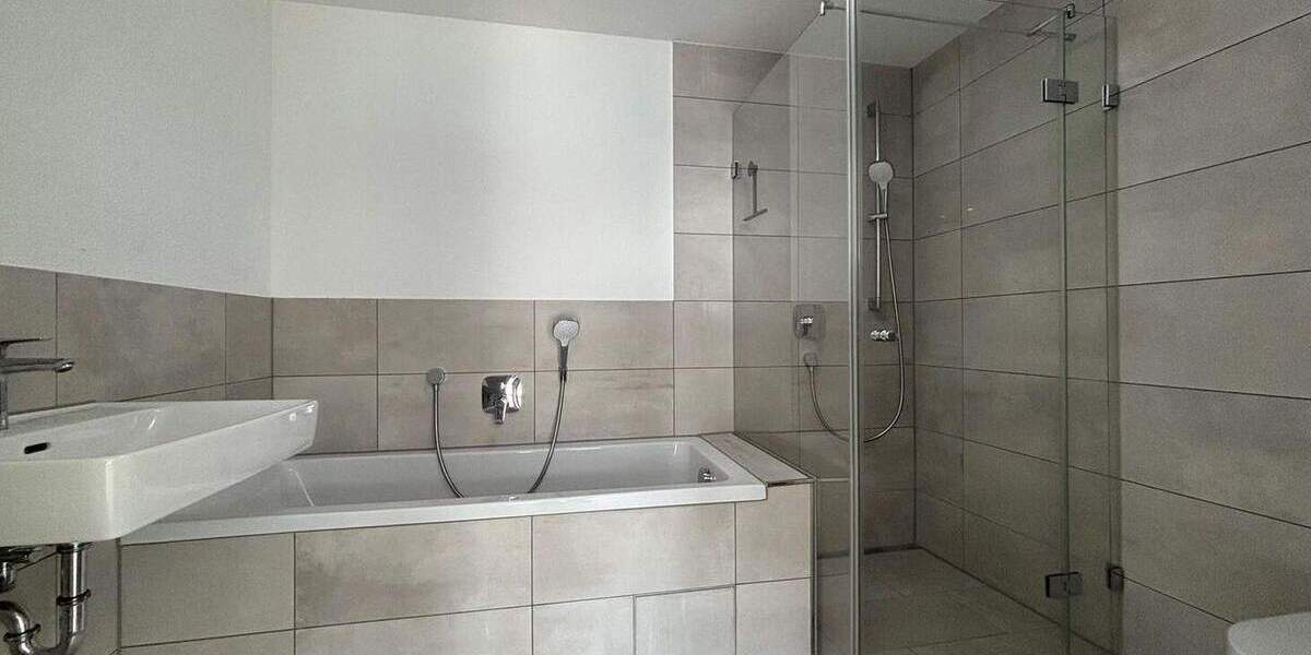 Etagenwohnung Friolzheim - 3 Zimmer, 89 m&sup2;, 1.100&euro; | Angebot:25707608