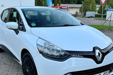 Renault Clio 165.000 km 4.950 € Stuttgart 70435