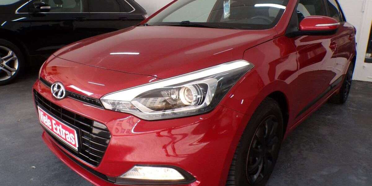 Hyundai i20 120.000 km 8.199 &euro; Pforzheim 75172