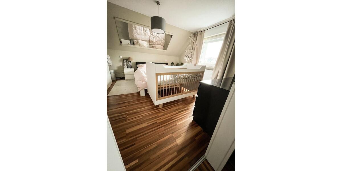 Moderne Wohnung im Dachgeschoss 2 zimmer