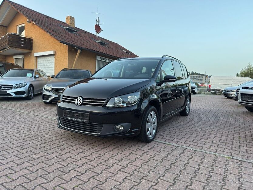 VW Touran 204.000 km 6.800 € Sindelfingen 71065