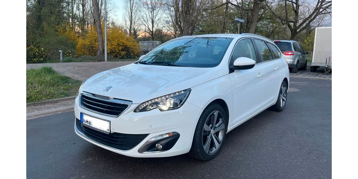Peugeot 308 140.000 km 8.300 &euro; Karlsruhe 76133