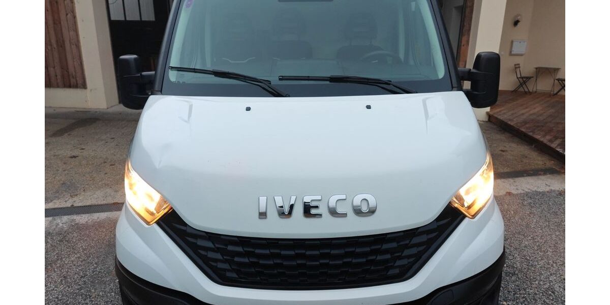 IVECO Andere 153.000 km 13.897 &euro; Güglingen 74363