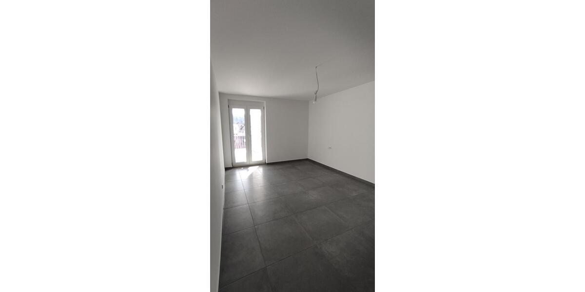 Etagenwohnung Mühlacker - 3 Zimmer, 115 m&sup2;, 1.140&euro; | Angebot:25632700