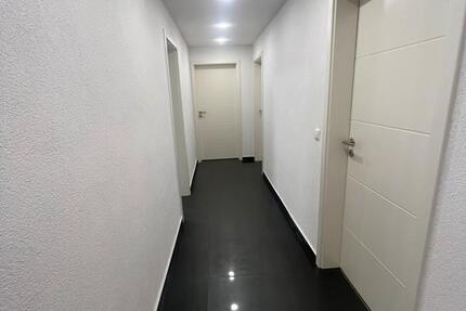 Verkauf einer neu sanierten 4-Zimmer-Wohnung inkl. Dachterrasse 4 zimmer