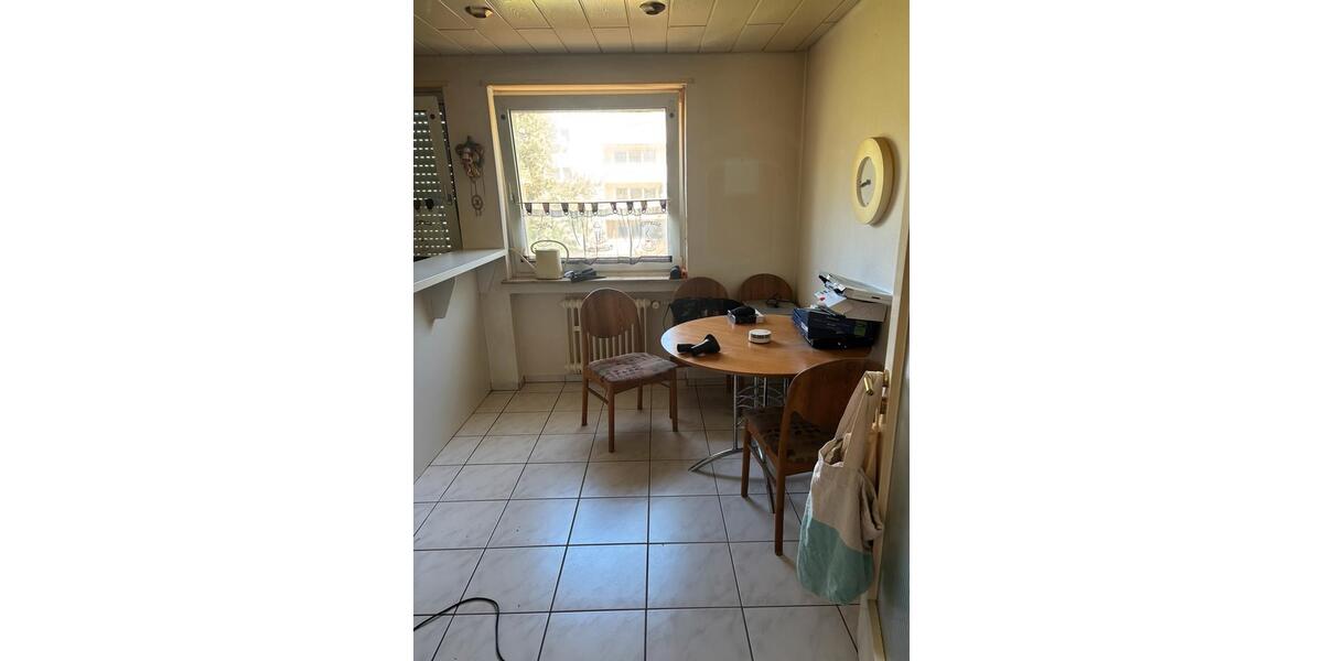 Etagenwohnung Karlsruhe Beiertheim-Bulach - 3 Zimmer, 96 m&sup2;, 1.200&euro; | Angebot:26464815