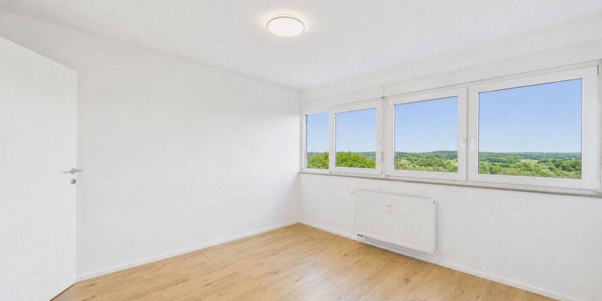 Mehrfamilienhaus, Wohnhaus Ditzingen Hirschlanden - 3 Zimmer, 299.000&euro; | Angebot:26750335