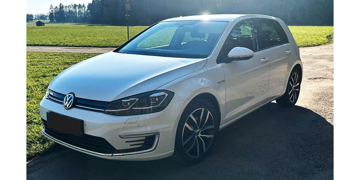 VW Golf 54.000 km 14.200 &euro; Calw 75365