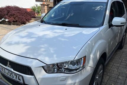 Mitsubishi Outlander 129.000 km 10.900 &euro; Bretten 75015