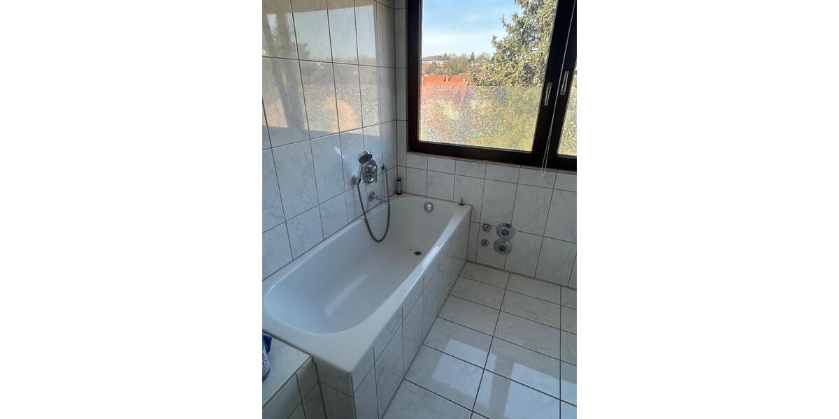 Dachgeschoßwohnung Königsbach-Stein Stein - 2.5 Zimmer, 70 m&sup2;, 720&euro; | Angebot:25446973