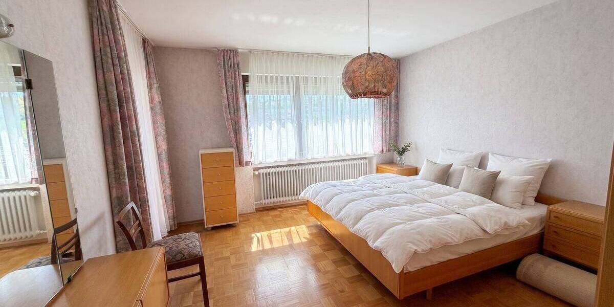 Reihenendhaus Ostelsheim - 8 Zimmer, 216 m&sup2;, 479.000&euro; | Angebot:26915573