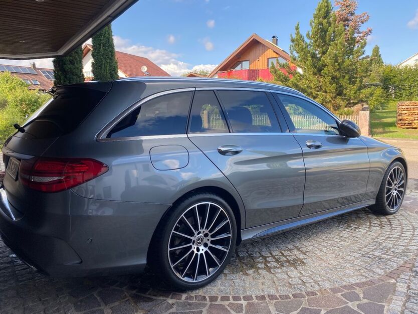 Mercedes-Benz C 250 153.000 km 21.800 € Bad Teinach- Zavelstein 75385
