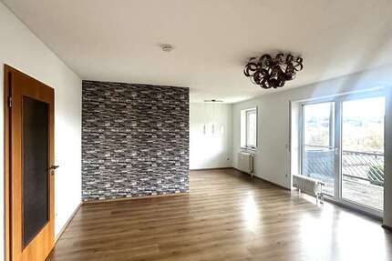 Wohnung Pforzheim / Eutingen an der Enz Eutingen an der Enz - 2 Zimmer, 61 m&sup2;, 595&euro; | Angebot:25569046