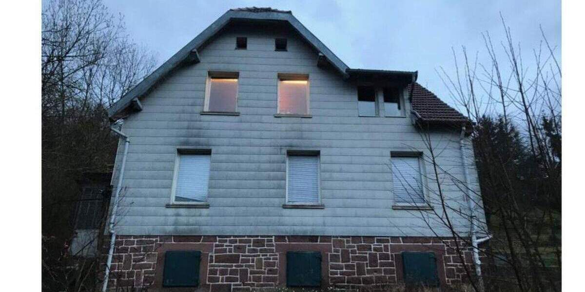 Mehrfamilienhaus, Wohnhaus Pforzheim Brötzingen - 8 Zimmer, 150 m&sup2;, 214.000&euro; | Angebot:25837541