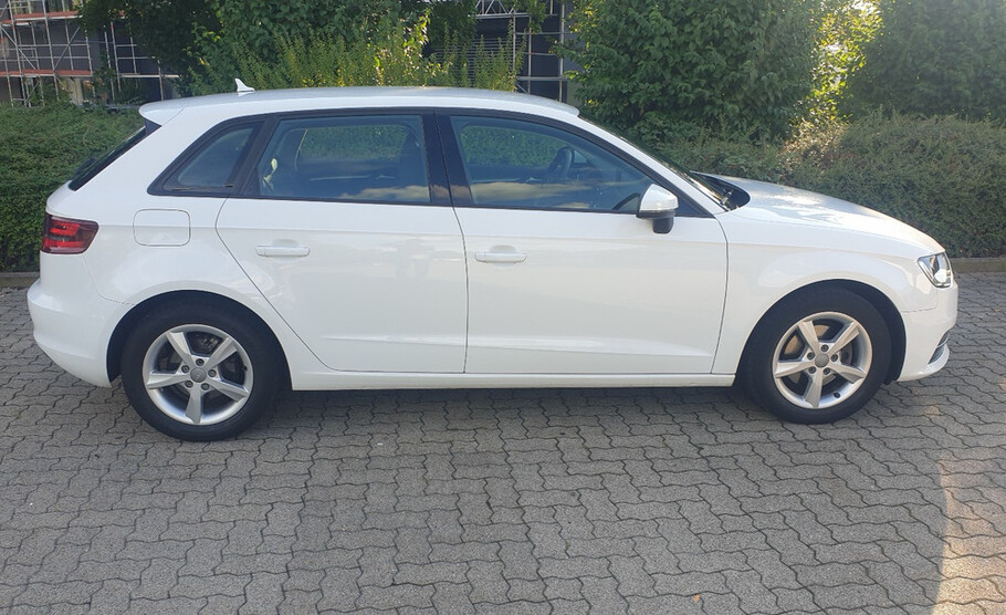 Audi A3 75.648 km 12.500 € Karlsruhe 76133