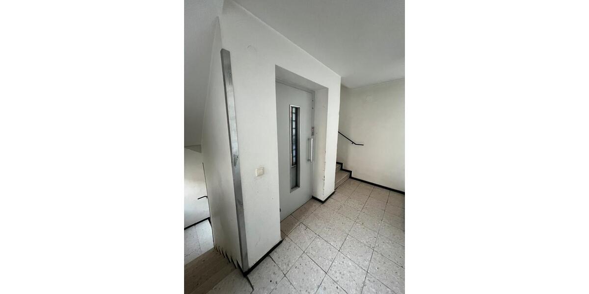 Etagenwohnung Pforzheim Nordstadt - 2 Zimmer, 59 m&sup2;, 650&euro; | Angebot:25350377
