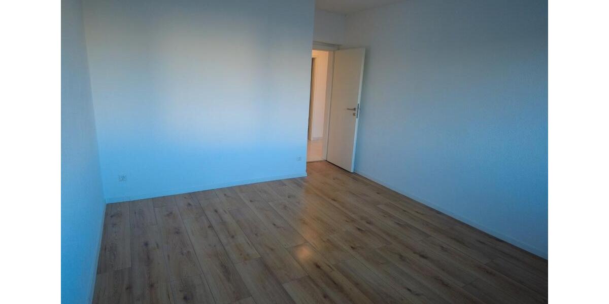 Erdgeschoßwohnung Pforzheim Nordstadt - 2 Zimmer, 70 m&sup2;, 900&euro; | Angebot:26062424