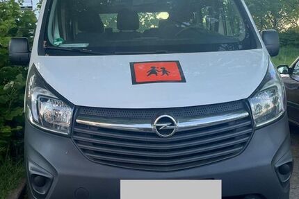 Opel Vivaro 175.000 km 11.500 &euro; Karlsruhe 76135