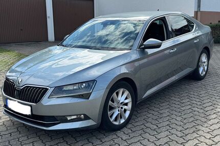 Skoda Superb 204.000 km 13.800 &euro; Karlsruhe 76228