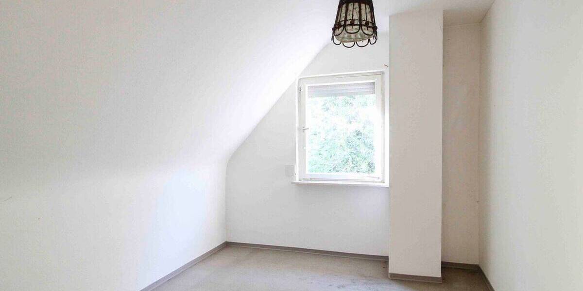Einfamilienhaus Mühlacker Dürrmenz - 6 Zimmer, 175.000&euro; | Angebot:26175109