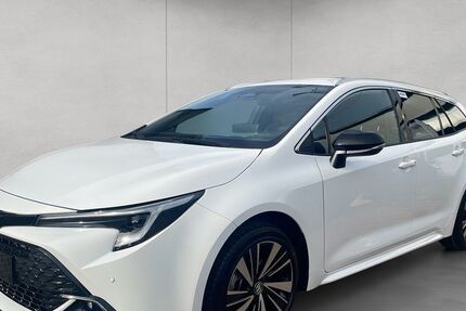 Toyota Corolla 3.950 km 29.890 &euro; Pforzheim 75179