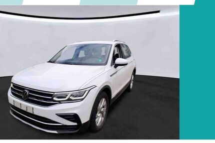 VW Tiguan 119.664 km 29.487 € Calw 75365
