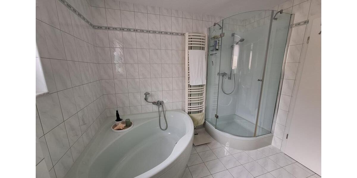 Reihenhaus Niefern-Öschelbronn Öschelbronn - 4.5 Zimmer, 127 m&sup2;, 569.000&euro; | Angebot:26085972