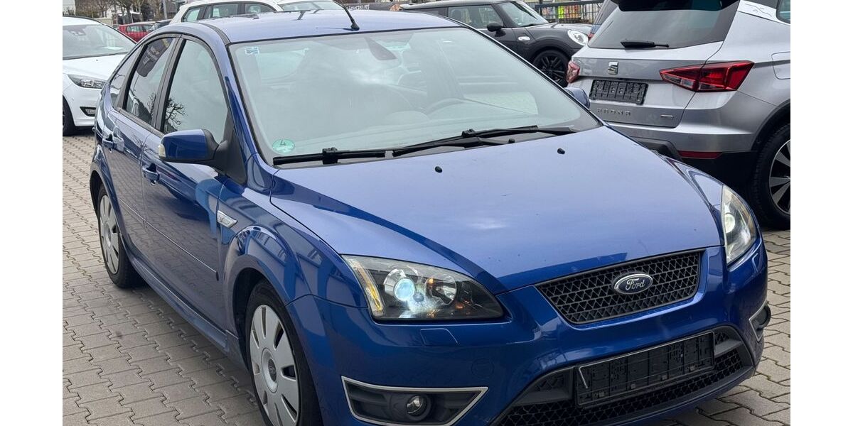 Ford Focus 270.000 km 3.980 &euro; pforzheim 75181