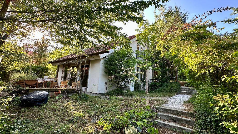 Mehrfamilienhaus, Wohnhaus Weil der Stadt - 7 Zimmer, 200 m&sup2;, 2.700&euro; | Angebot:26106042