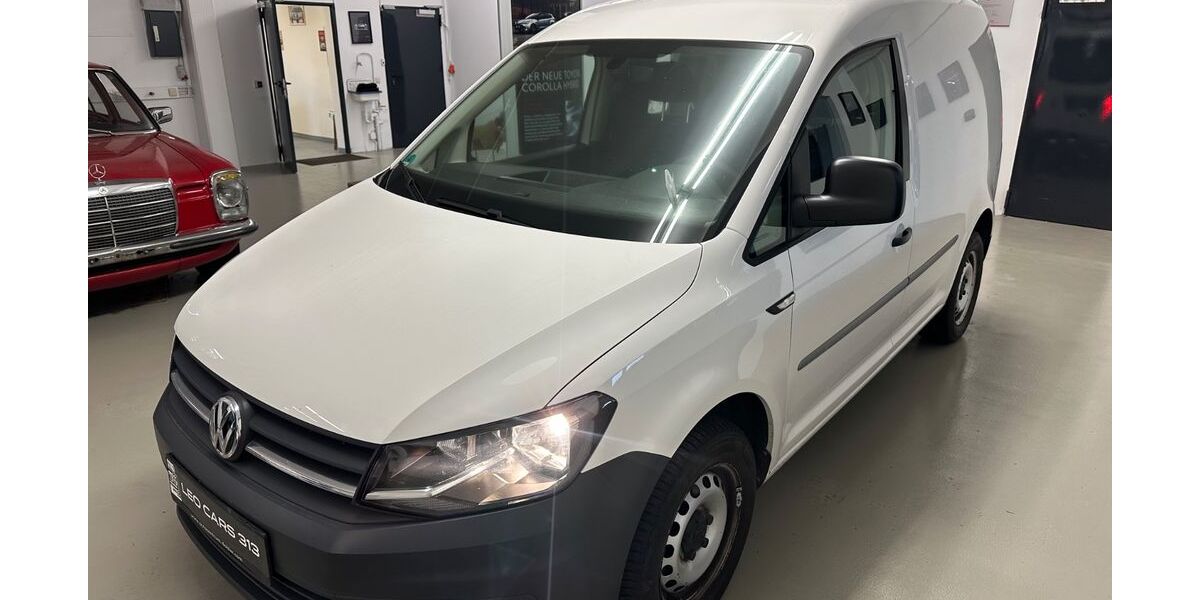 VW Caddy 98.907 km 8.690 &euro; LEONBERG 71229