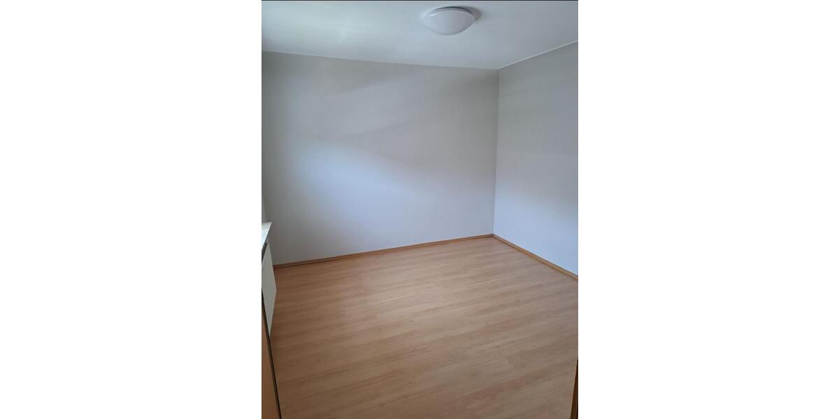 Doppelhaushälfte Mühlacker - 5 Zimmer, 115 m&sup2;, 1.400&euro; | Angebot:26128219