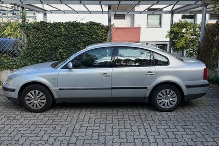 VW Passat 170.000 km 700 &euro; Karlsruhe 76185