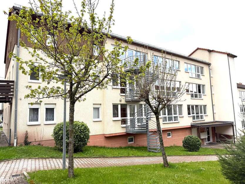 Wohnung zum Kaufen in Dobel 129.000 € 47.76 m²