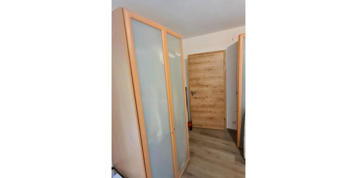 Etagenwohnung Ettlingen - 2 Zimmer, 65 m&sup2;, 1.000&euro; | Angebot:26460082